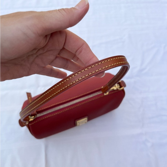 Dooney & Bourke Small Barrel Bag red leather - Picture 8 of 11